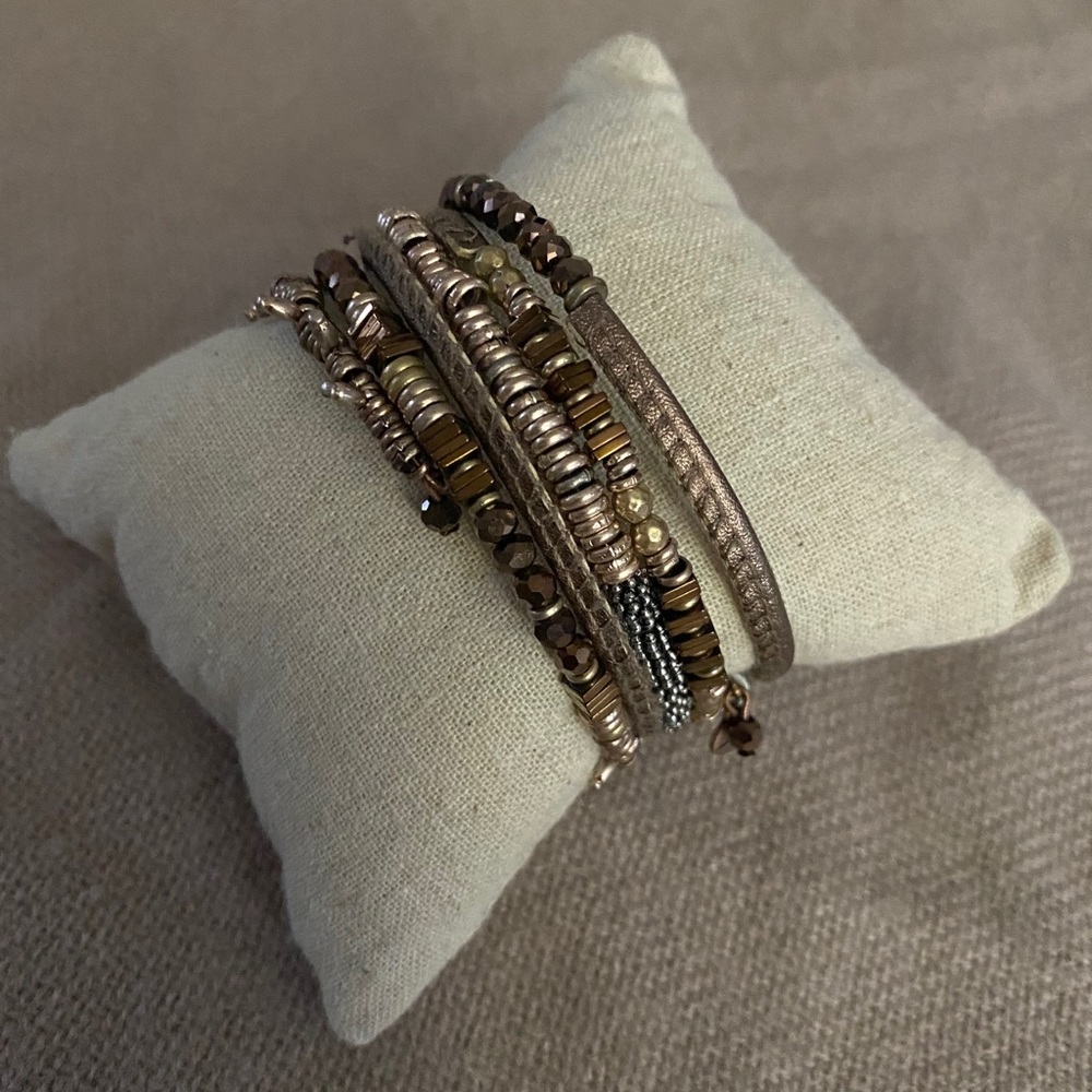 Jarne coil bracelet